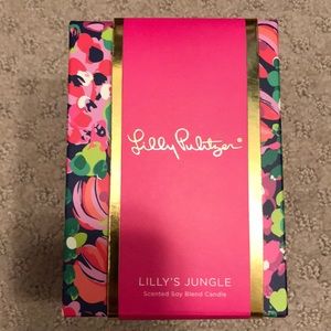 NWT Lilly Pulitzer scented soy blend candle